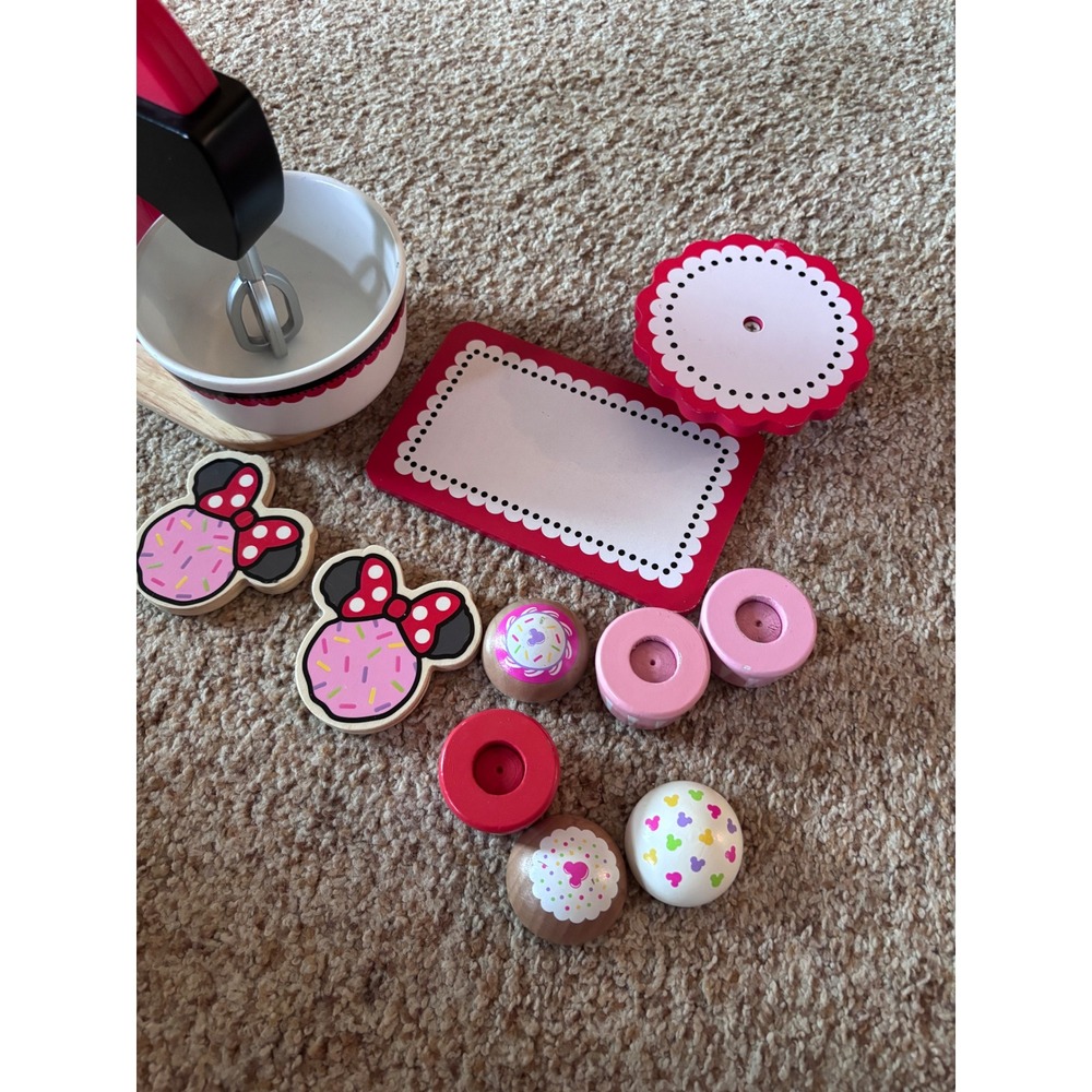 Disney Wooden Toys Minnie Mouse Baking Play Set- complete - Picture 4 of 5